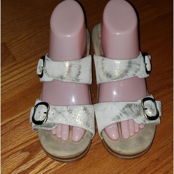 Dansko Ivory Gold LeatherSophie Sandal - Picture 1 of 6